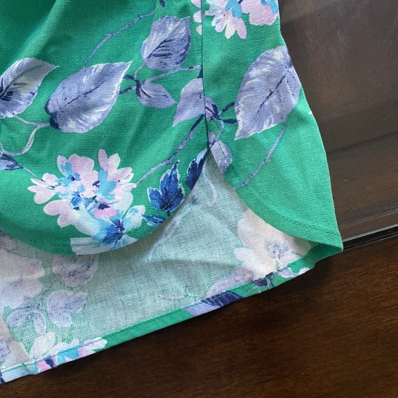 Jessica Howard Plus Size Point Collar Neck Sleeveless Floral Linen Shift Dress - Picture 9 of 11